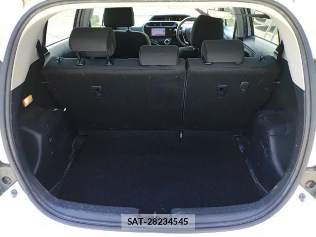 Toyota AQUA 2017-08 8547503-7