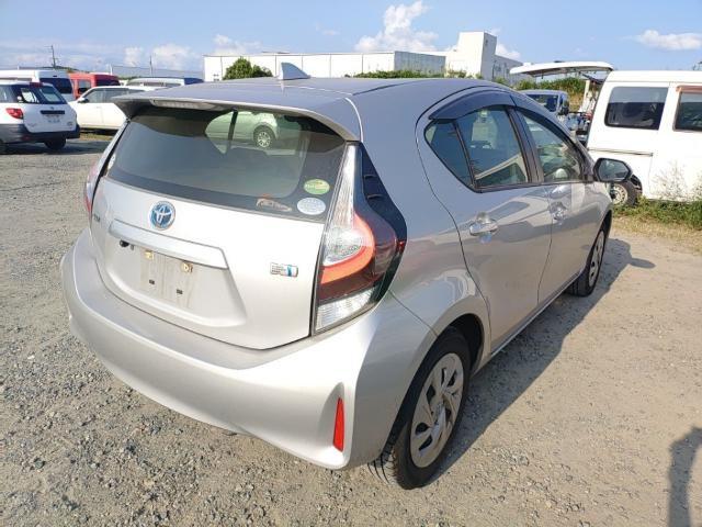 Toyota AQUA 2021-08 8547523-4