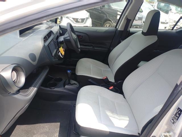 Toyota AQUA 2021-08 8547526-15