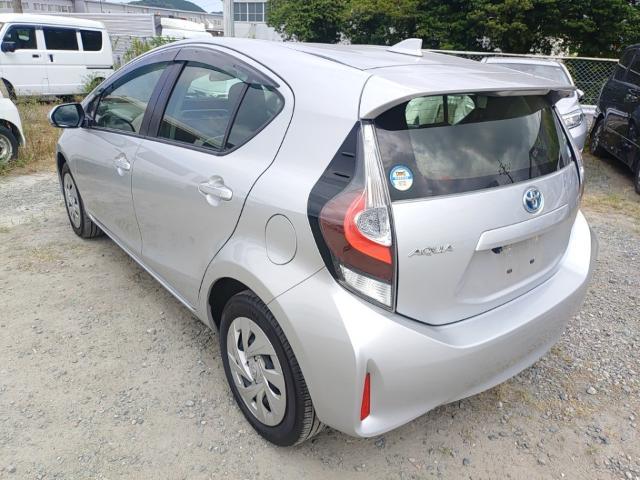 Toyota AQUA 2021-08 8547526-5