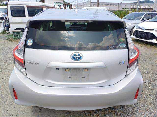 Toyota AQUA 2021-08 8547527-1