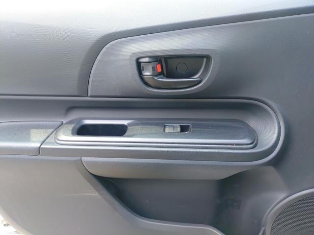 Toyota AQUA 2021-08 8547527-12