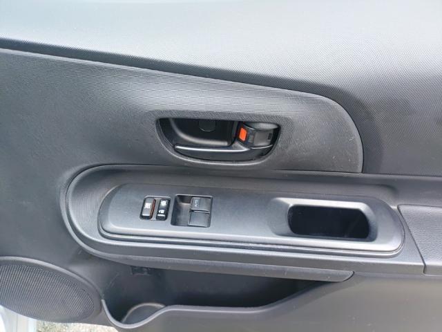 Toyota AQUA 2021-08 8547527-13