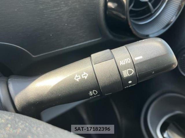 Toyota AQUA 2018-11 8547623-14
