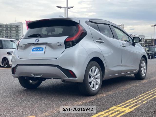 Toyota AQUA 2021-08 8547759-2