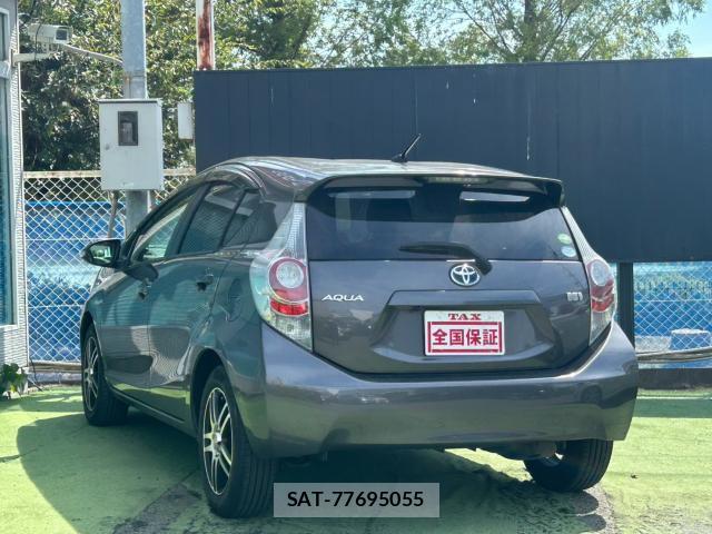 Toyota AQUA 2013-07 8548000-12