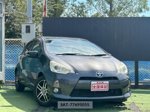 Toyota AQUA 2013-07 8548000-13