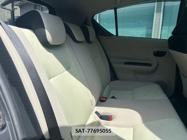 Toyota AQUA 2013-07 8548000-6