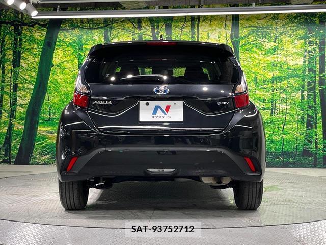 Toyota AQUA 2024-06 8548487-14