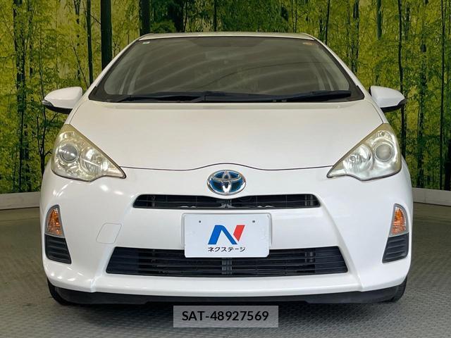 Toyota AQUA 2012-07 8548588-13