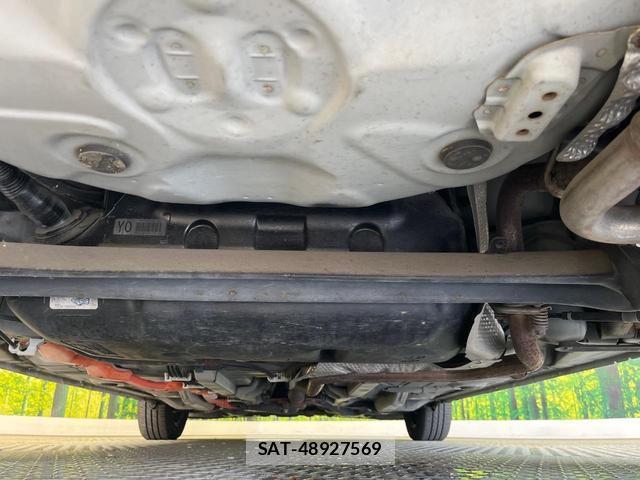Toyota AQUA 2012-07 8548588-18