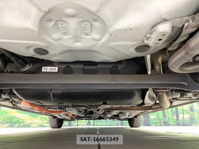 Toyota AQUA 2015-07 8549046-18