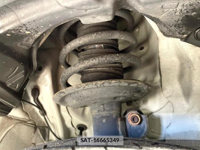 Toyota AQUA 2015-07 8549046-19
