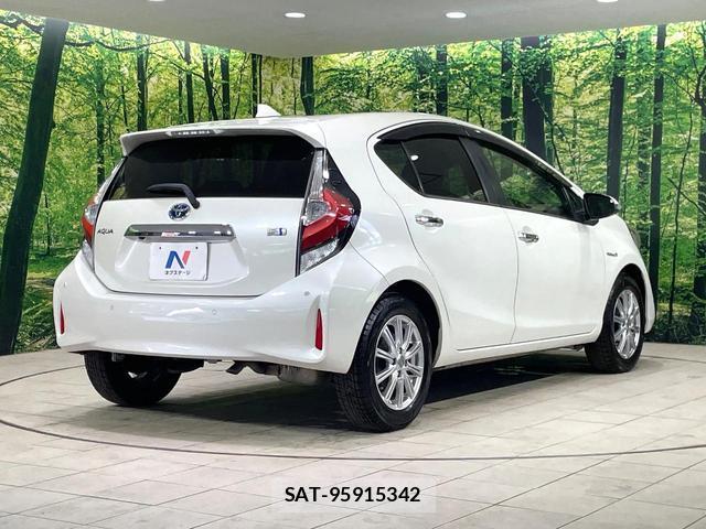 Toyota AQUA 2019-04 8549048-16