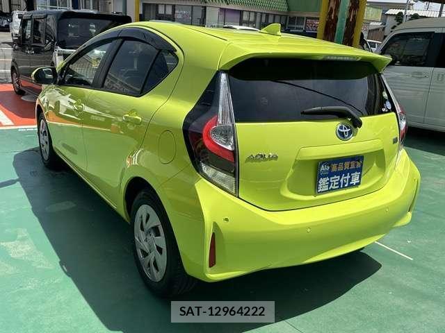 Toyota AQUA 2020-04 8549124-1