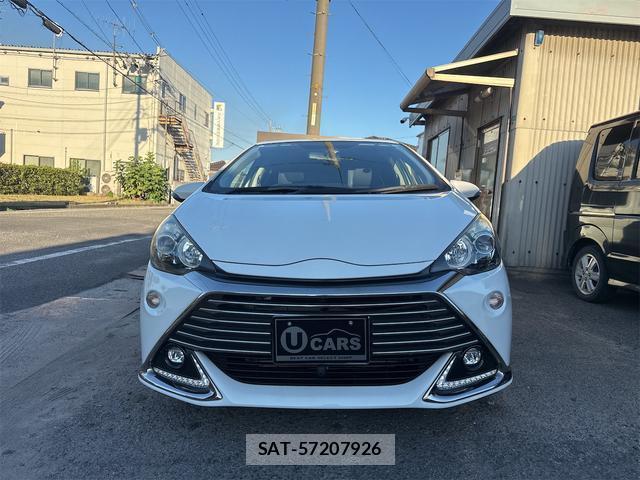 Toyota AQUA 2015-03 8549381-1
