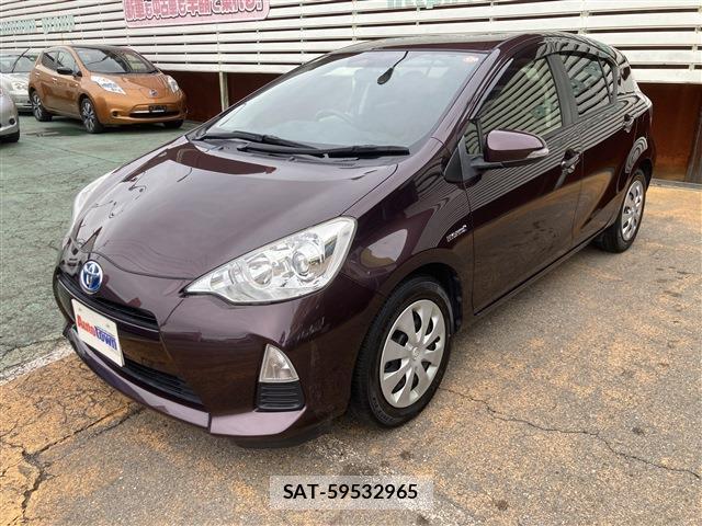 Toyota AQUA 2014-03 8549419-0