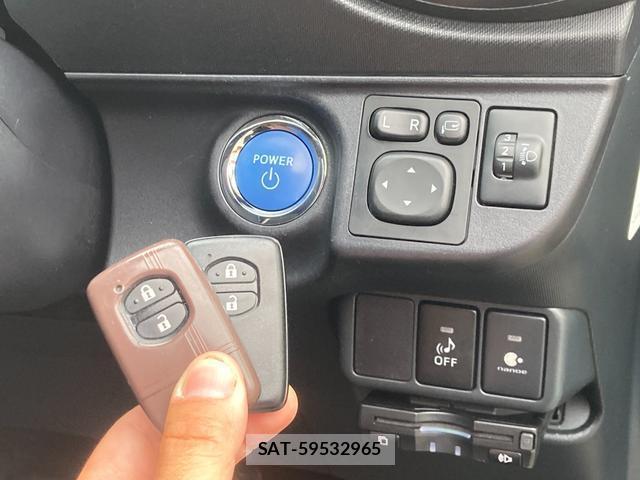Toyota AQUA 2014-03 8549419-14