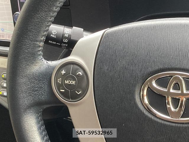 Toyota AQUA 2014-03 8549419-17