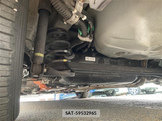 Toyota AQUA 2014-03 8549419-5