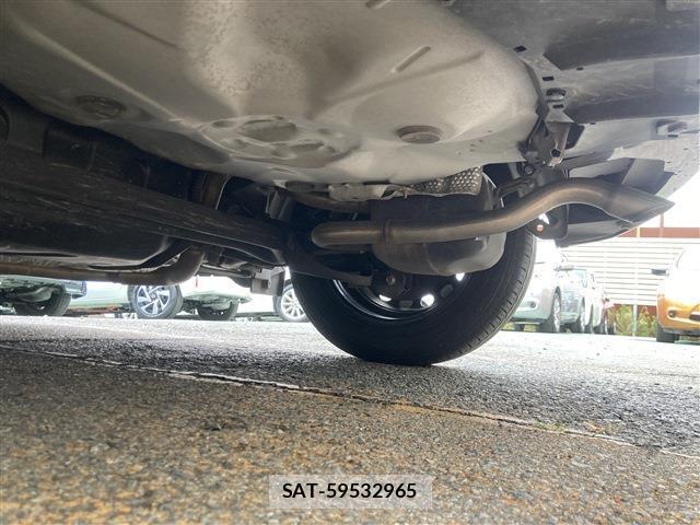 Toyota AQUA 2014-03 8549419-6