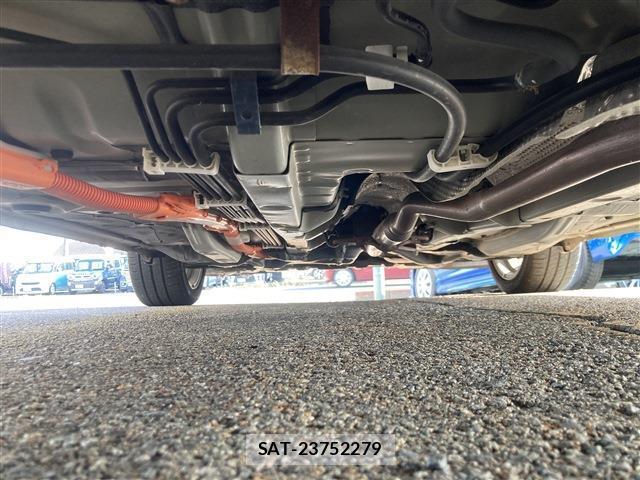 Toyota AQUA 2012-01 8549420-7