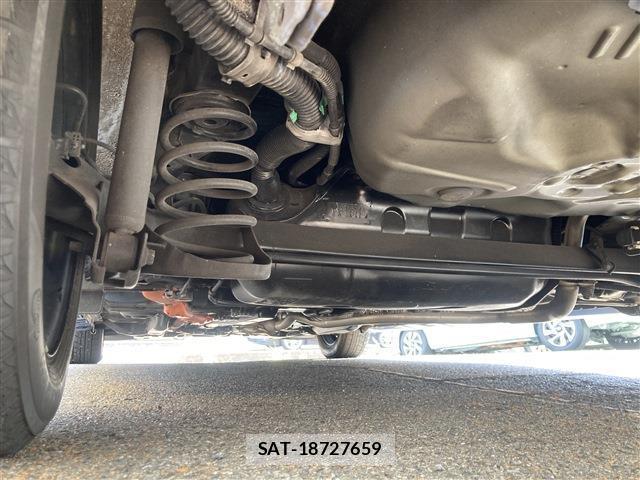 Toyota AQUA 2014-02 8549422-13