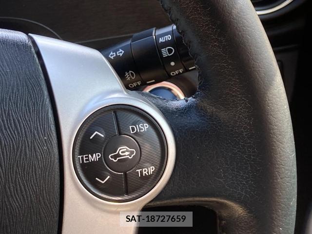 Toyota AQUA 2014-02 8549422-16