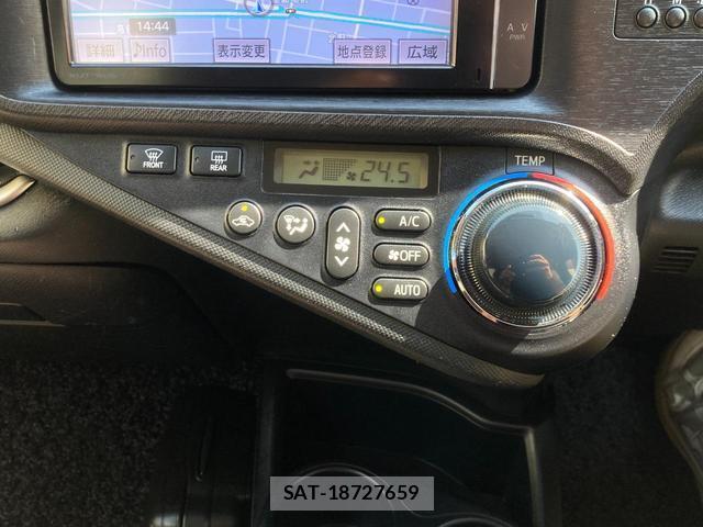 Toyota AQUA 2014-02 8549422-9
