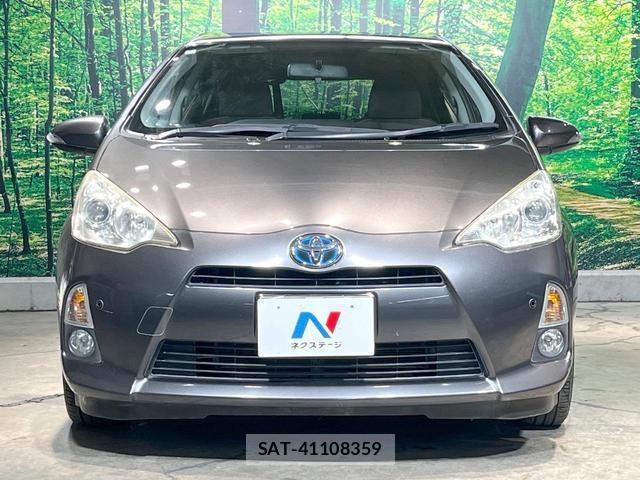Toyota AQUA 2012-05 8549645-13