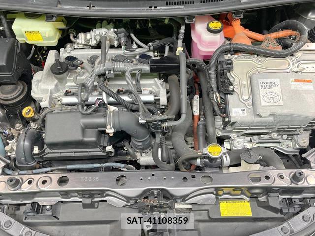Toyota AQUA 2012-05 8549645-17