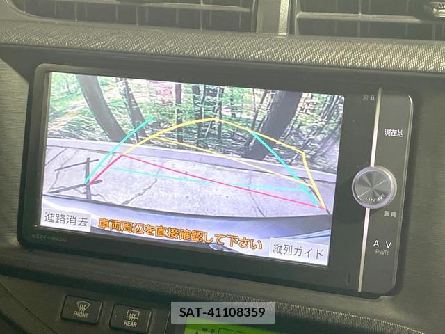 Toyota AQUA 2012-05 8549645-3