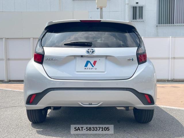 Toyota AQUA 2023-03 8549941-14