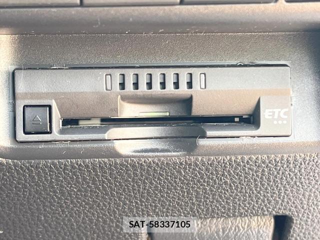 Toyota AQUA 2023-03 8549941-4