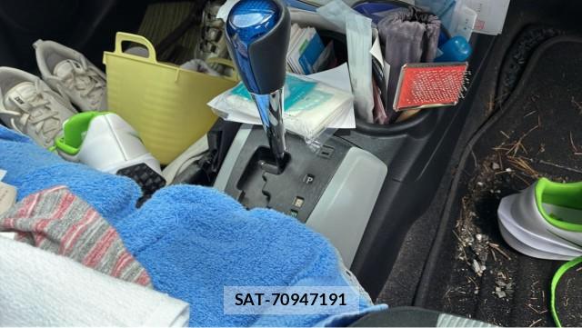 Toyota AQUA 2013-07 8550286-14