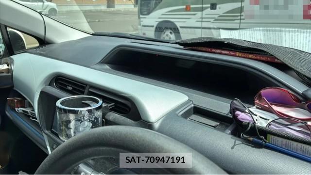 Toyota AQUA 2013-07 8550286-2