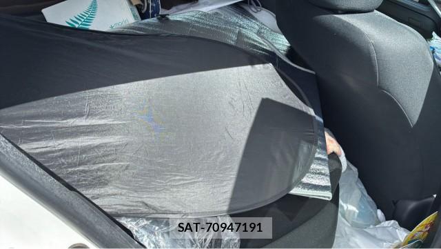 Toyota AQUA 2013-07 8550286-6