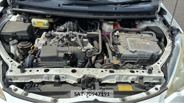 Toyota AQUA 2013-07 8550286-7
