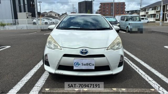 Toyota AQUA 2013-07 8550286-9