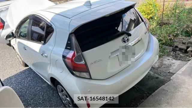 Toyota AQUA 2019-02 8550415-13