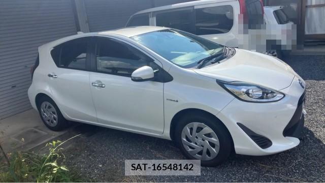 Toyota AQUA 2019-02 8550415-3