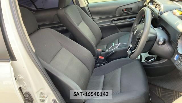 Toyota AQUA 2019-02 8550415-5