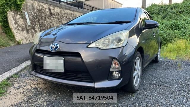Toyota AQUA 2012-11 8550434-0