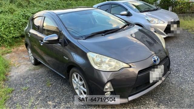 Toyota AQUA 2012-11 8550434-11