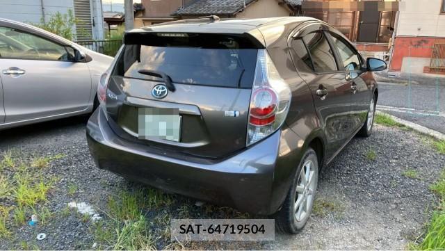 Toyota AQUA 2012-11 8550434-12