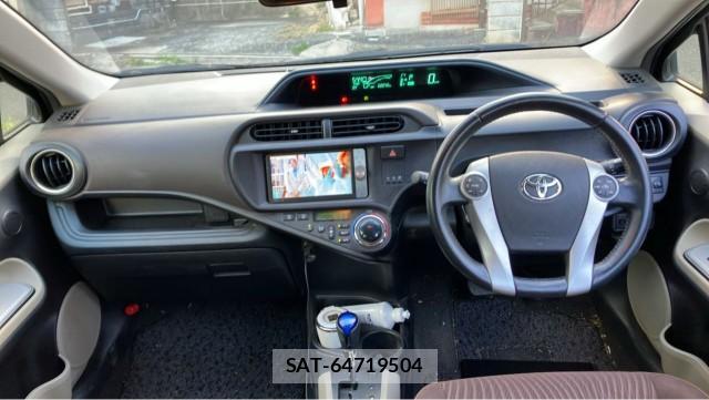 Toyota AQUA 2012-11 8550434-2