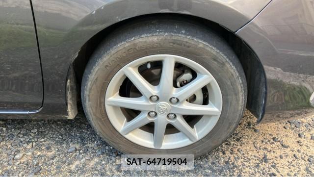 Toyota AQUA 2012-11 8550434-8