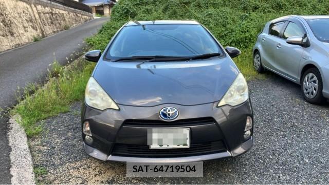 Toyota AQUA 2012-11 8550434-9