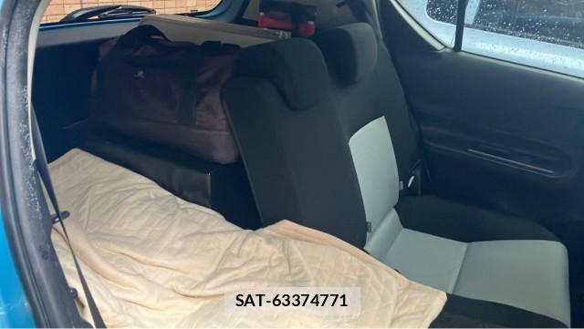 Toyota AQUA 2013-10 8550435-6