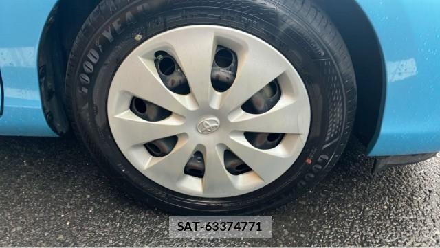 Toyota AQUA 2013-10 8550435-8
